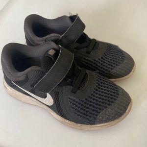 Nike. Size 10. Little kid.